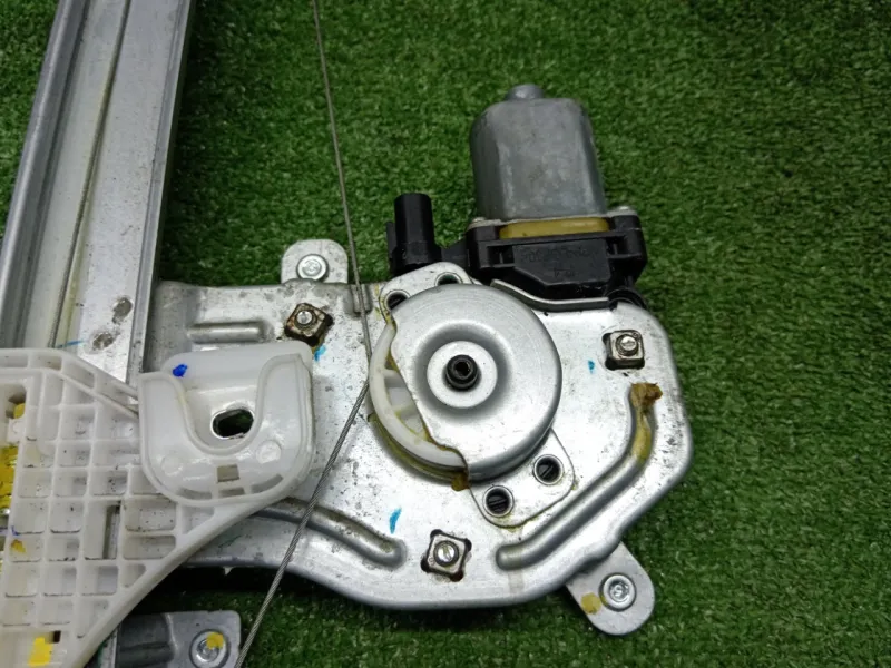 Стеклоподъемник