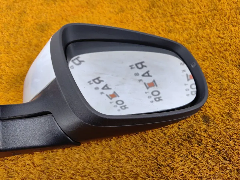 Зеркало боковое