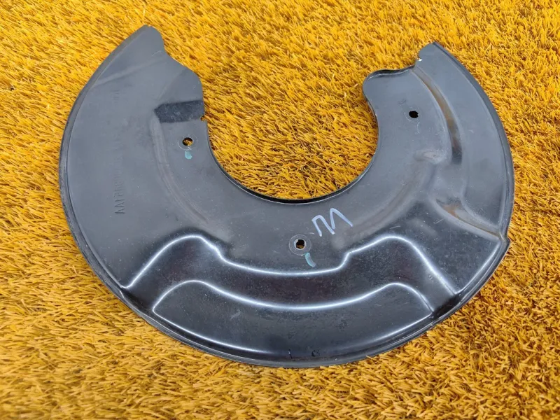 Пыльник тормозного диска