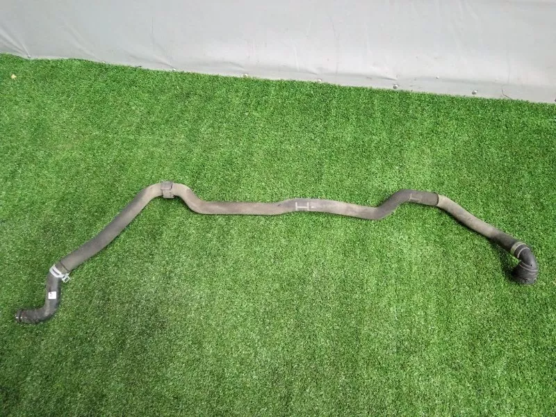 Патрубок радиатора