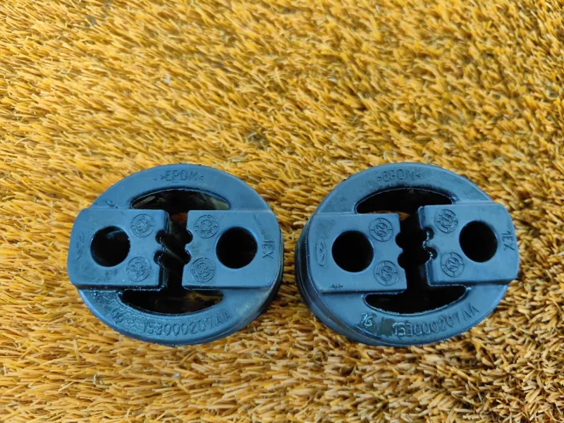 Крепление глушителя