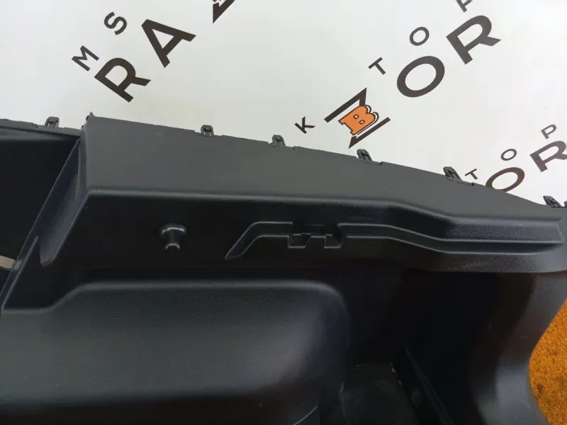 Обшивка багажника