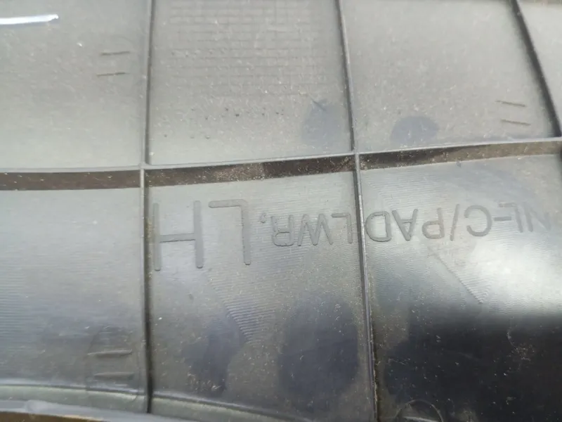 Накладка на торпедо