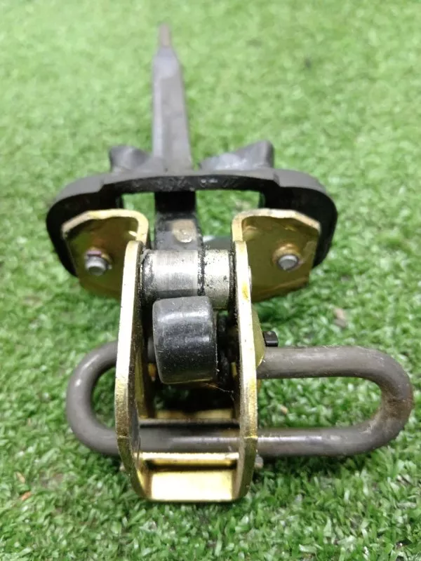 Ограничитель двери