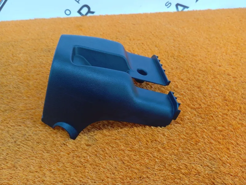 Кожух рулевой колонки