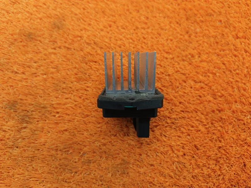 Резистор отопителя