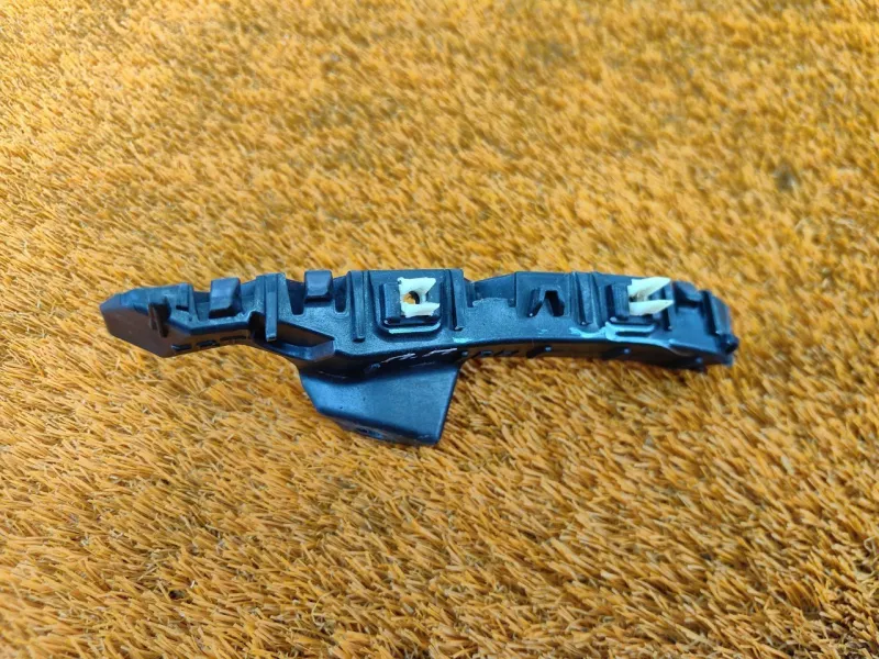 Крепление бампера