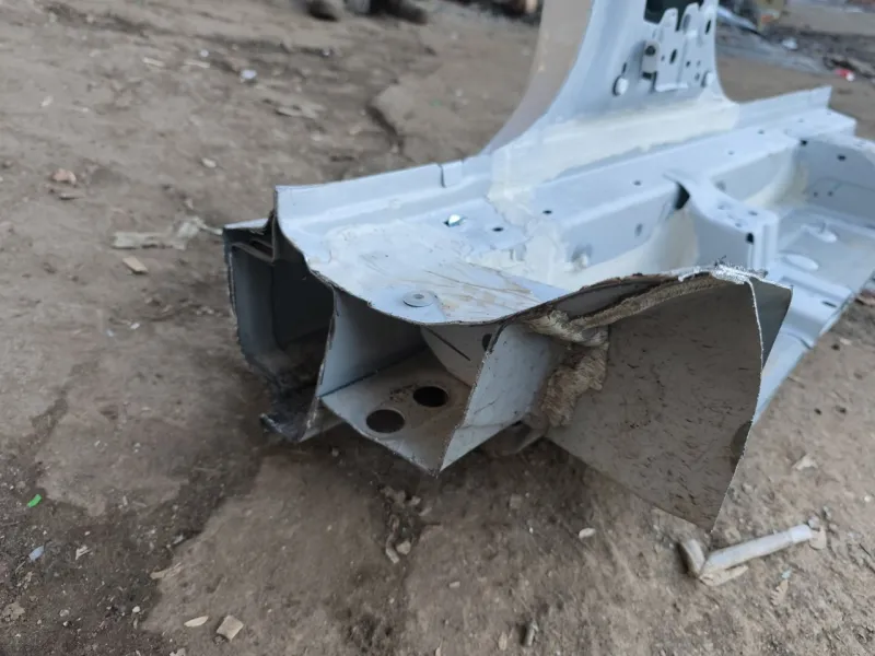 Порог с центральной стойкой