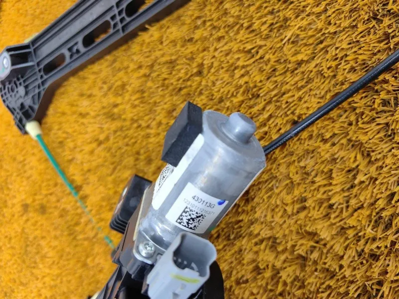 Стеклоподъемник