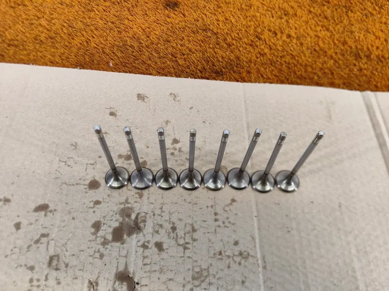 Клапан выпускной