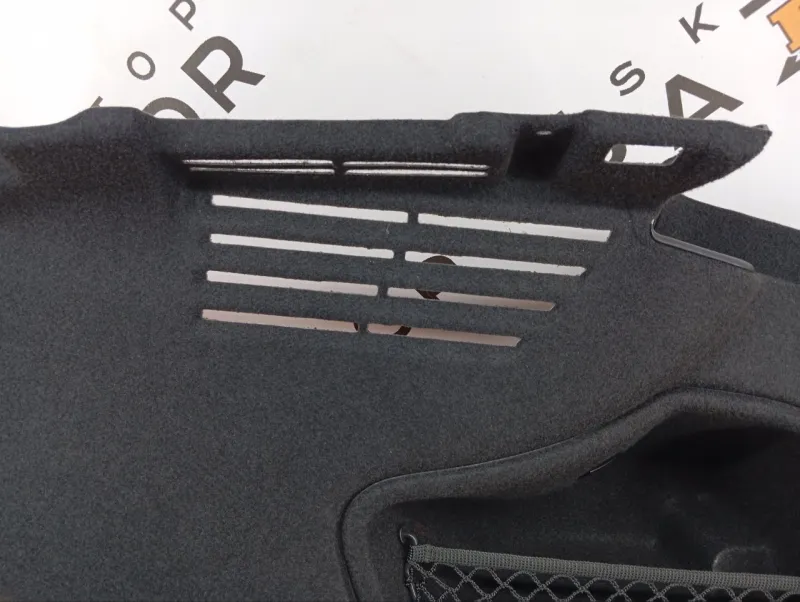 Обшивка багажника