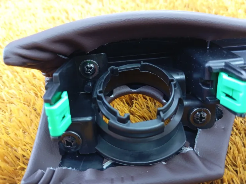 Декоративная накладка торпедо