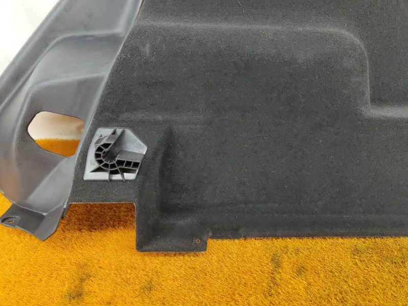 Обшивка багажника