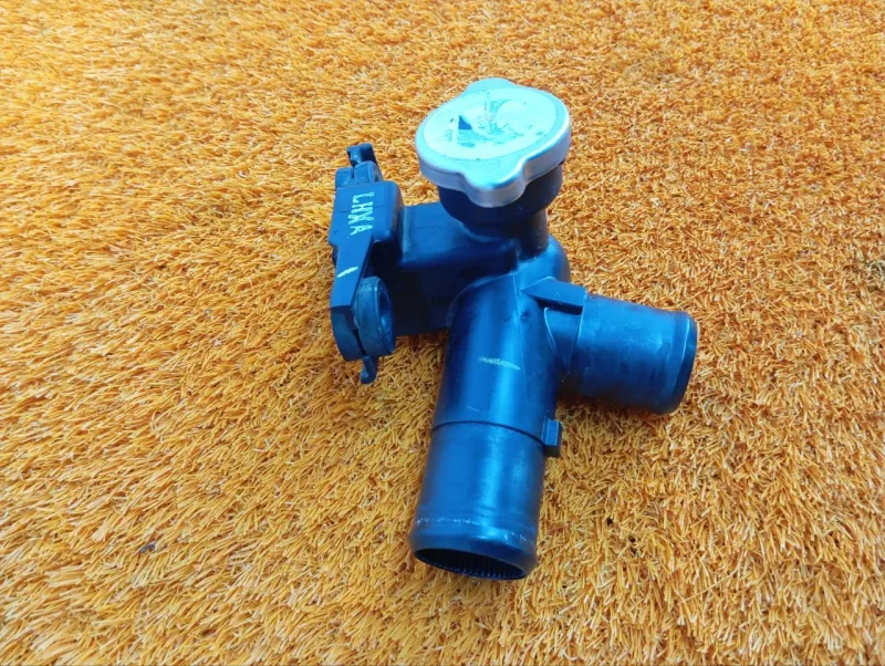 Горловина радиатора