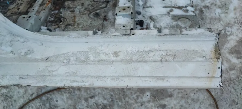 Порог с центральной стойкой