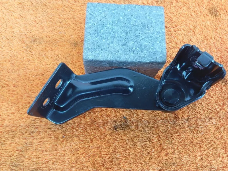 Кронштейн заднего сиденья