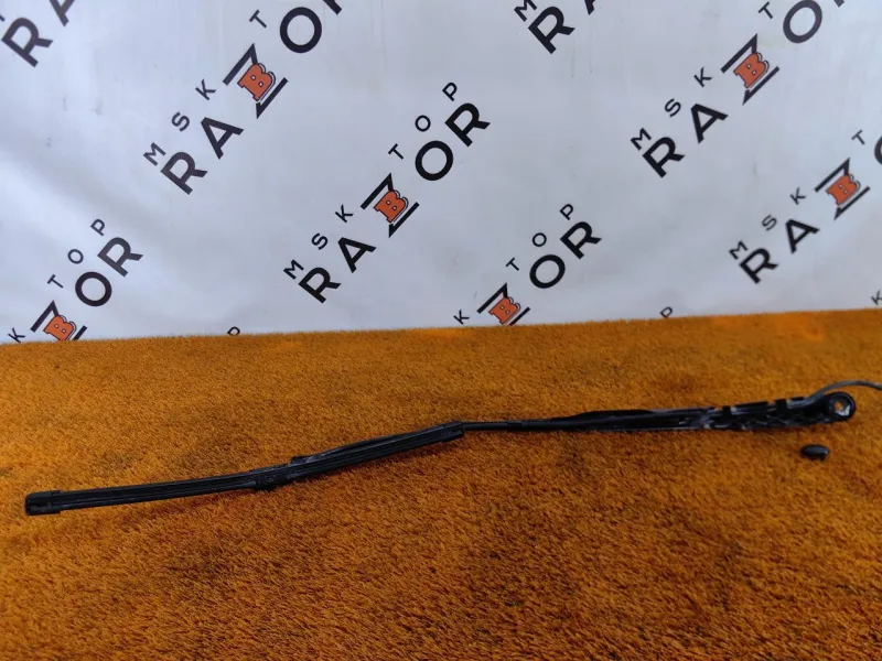 поводок стеклоочистителя