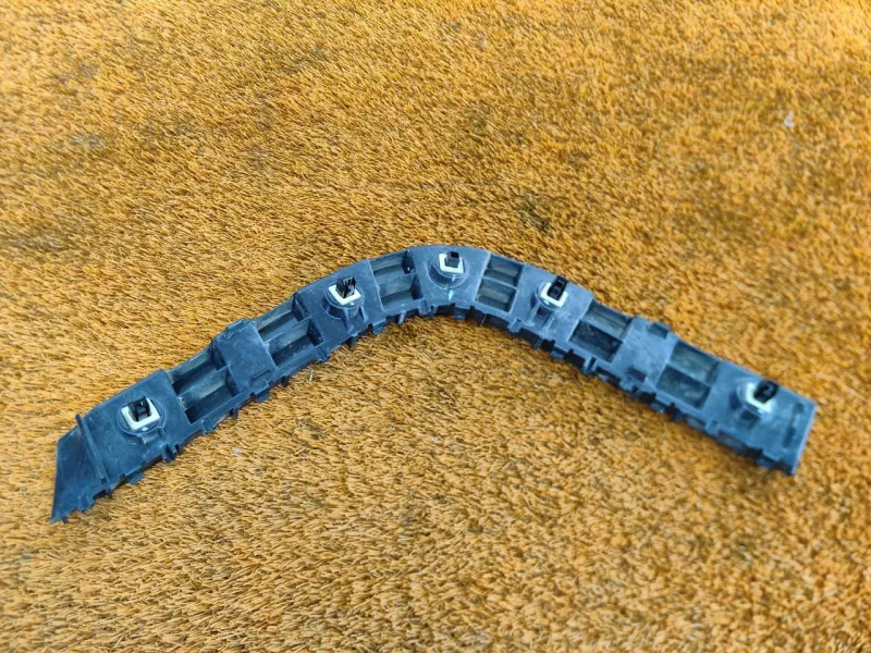 Кронштейн бампера