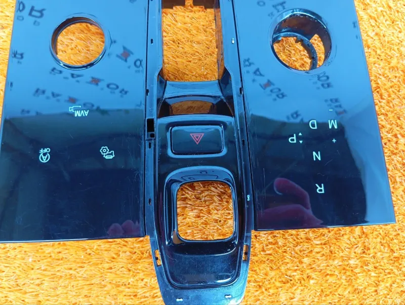 Накладка центральной консоли