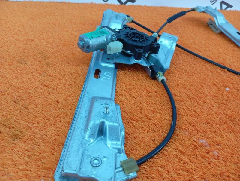 Стеклоподъемник