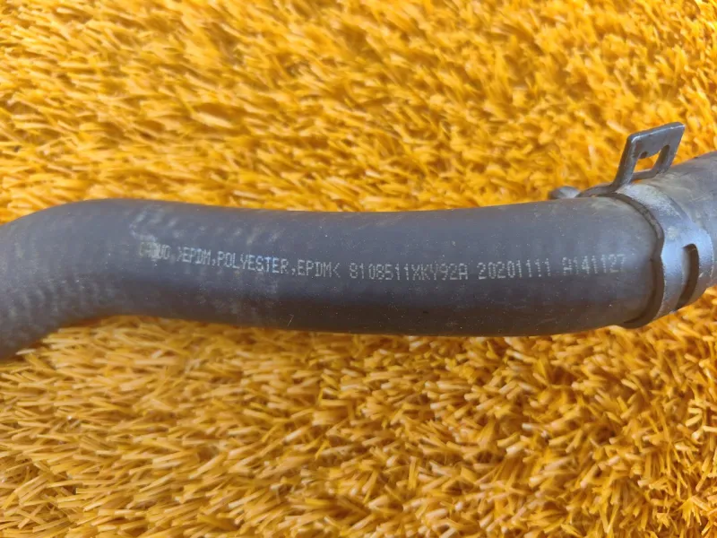 Патрубок отопителя