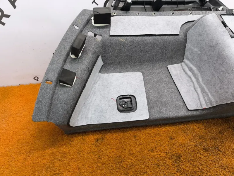 Обшивка багажника