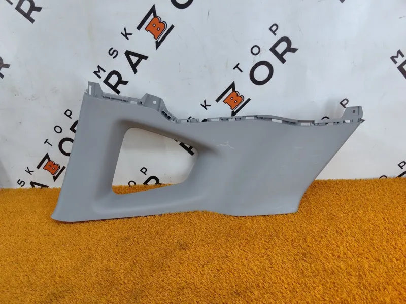 Накладка на стойку кузова