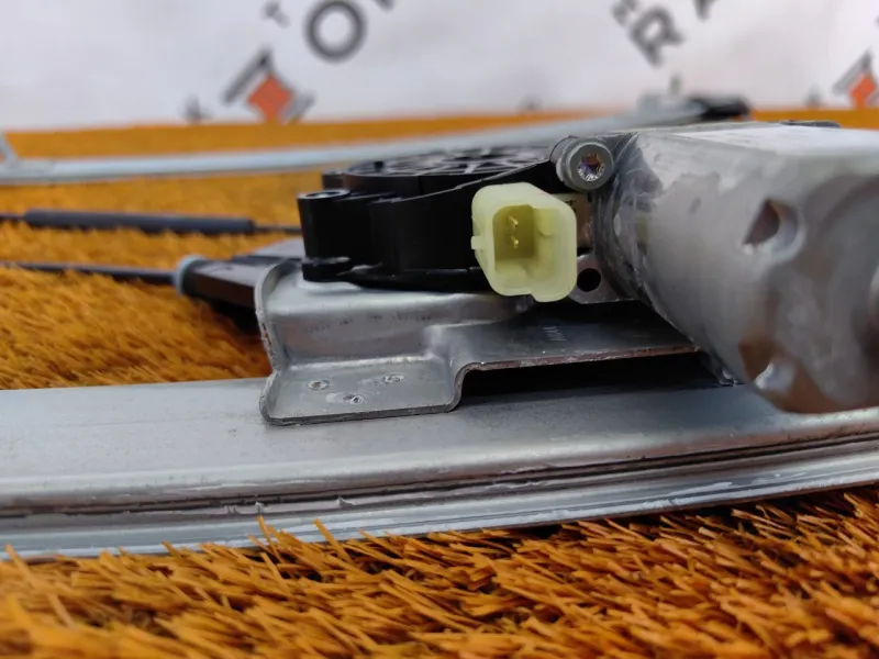 Стеклоподъемник