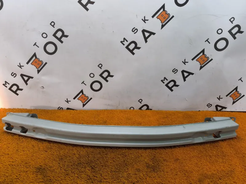 Усилитель бампера