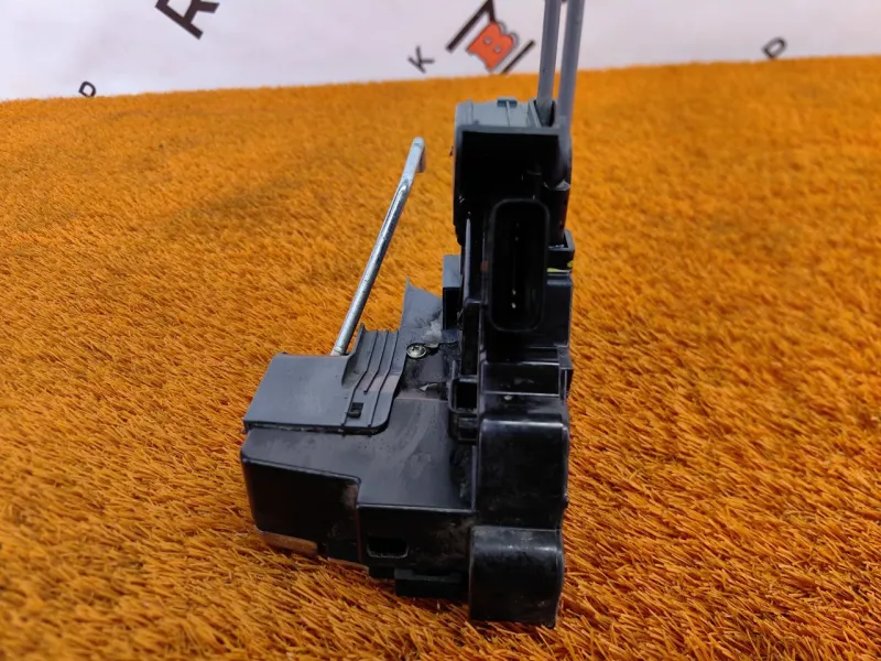 Замок двери