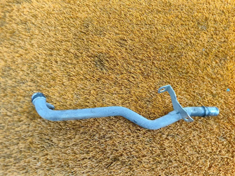 Трубка системы охлаждения