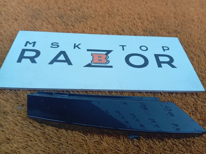 Накладка крышки багажника