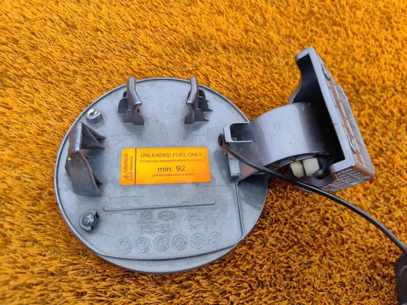 Лючок Бензобака