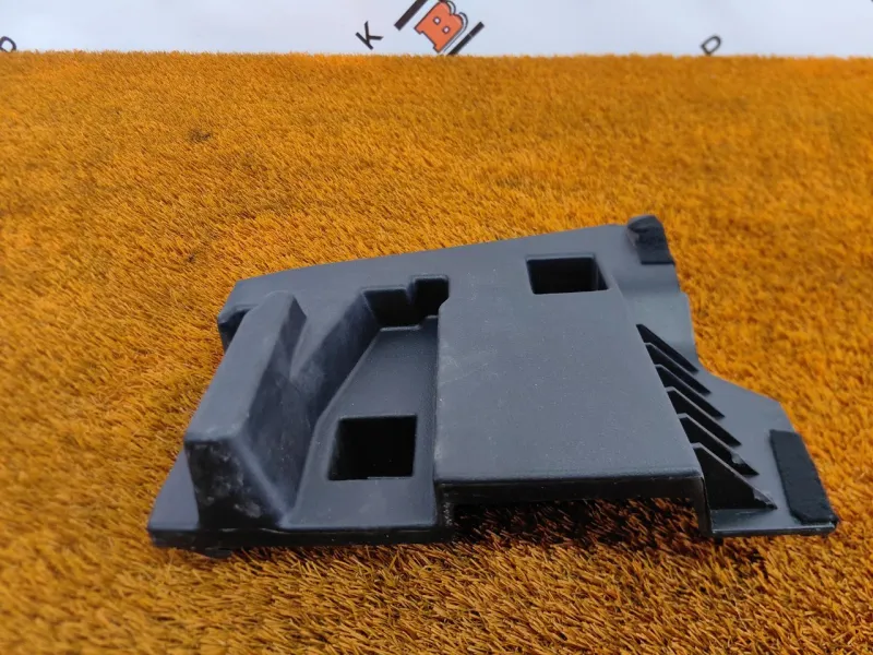 Обшивка багажника