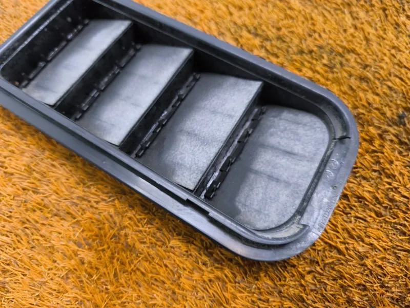 Решетка вентиляционная