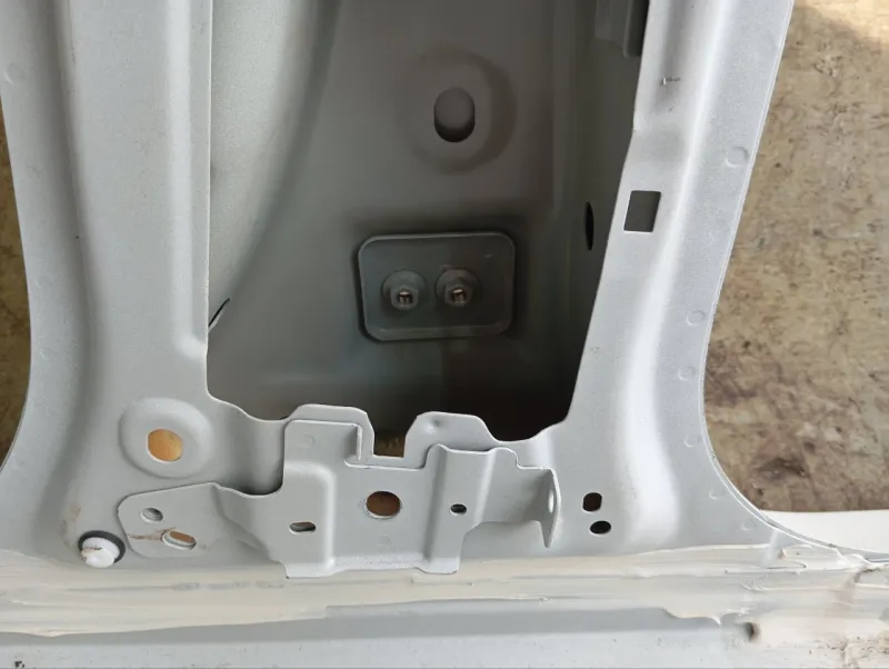 Порог с центральной стойкой