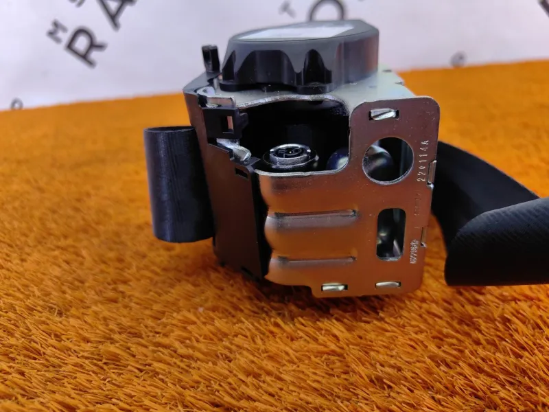 Ремень безопасности