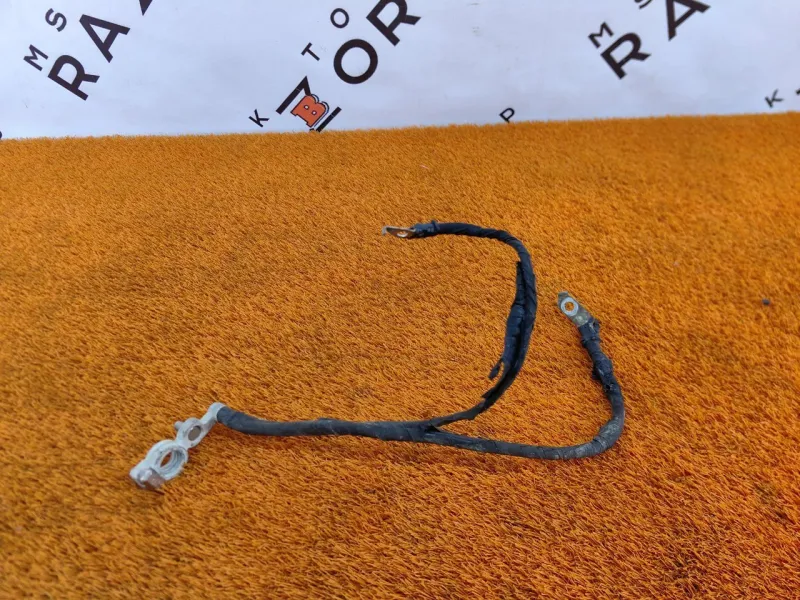 Клемма аккумулятора