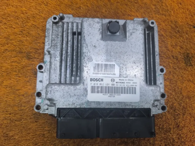 Блок управления двигателем