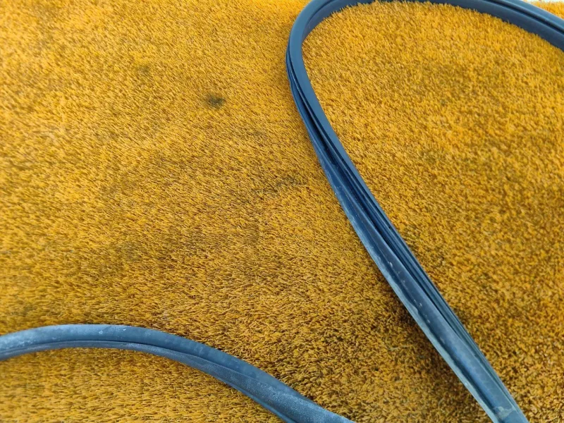 Уплотнитель проема двери