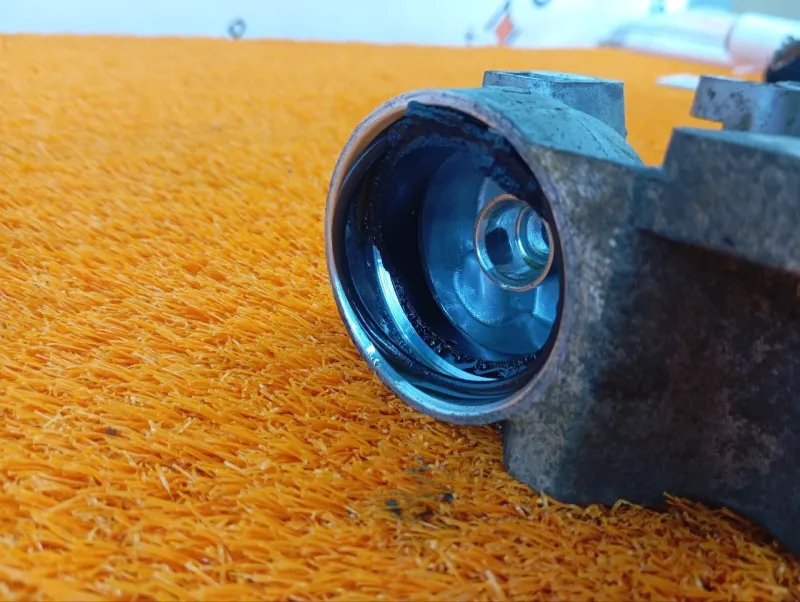 Кронштейн масляного фильтра