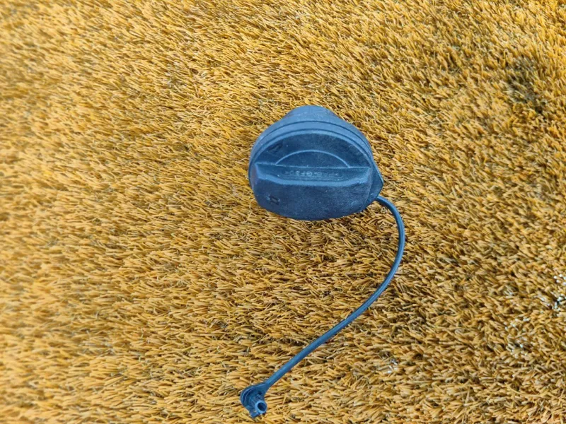 Крышка топливного бака