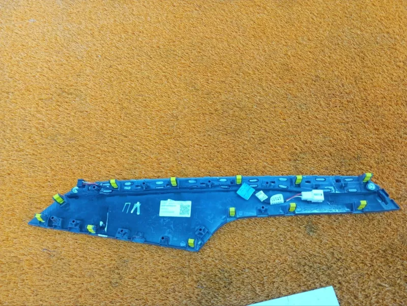 Молдинг двери