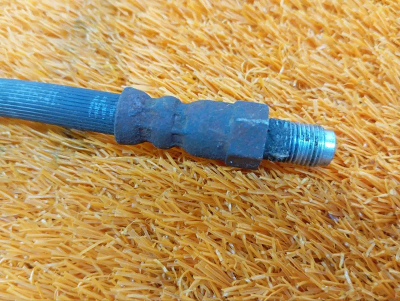 Шланг тормозной