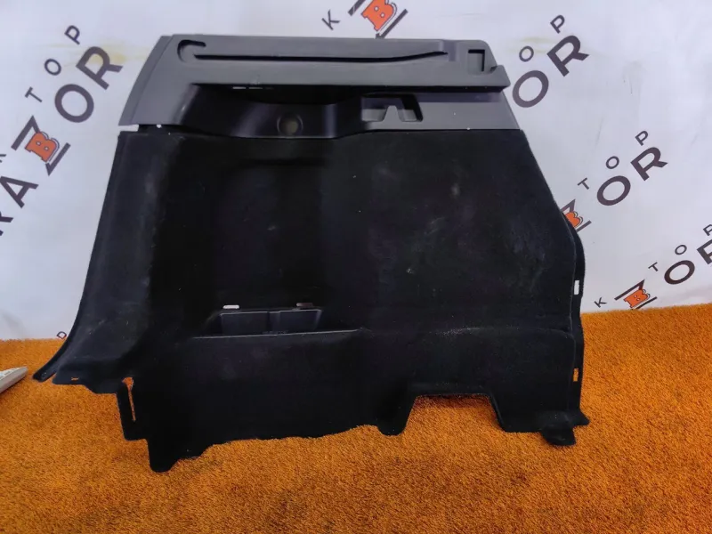 Обшивка багажника