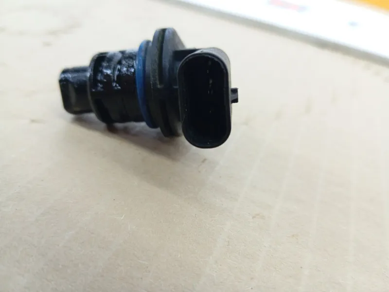 Датчик положения распредвала