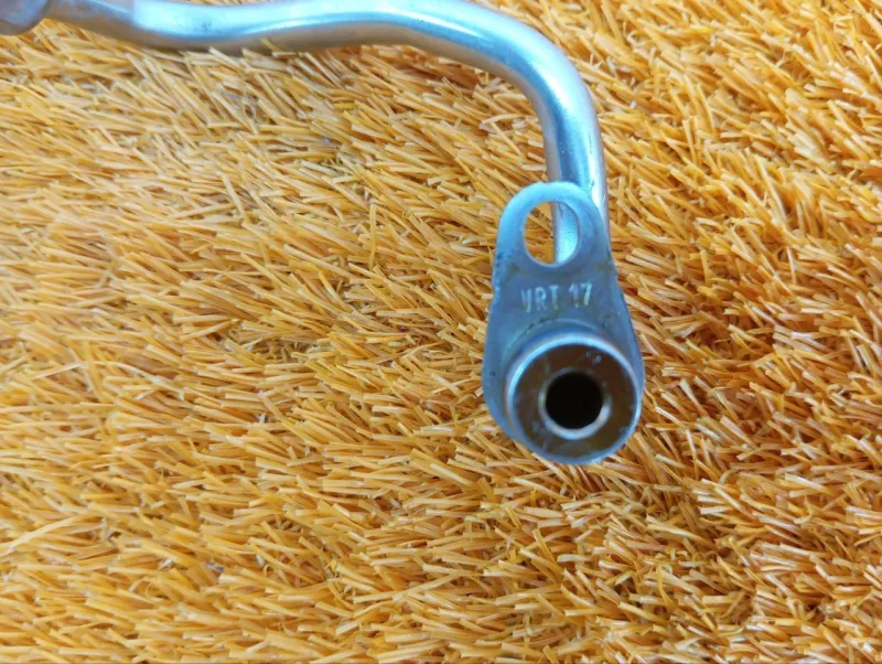 Трубка турбокомпрессора