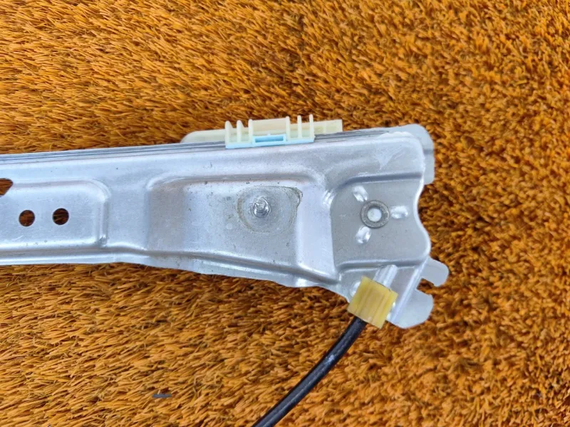 Стеклоподъемник