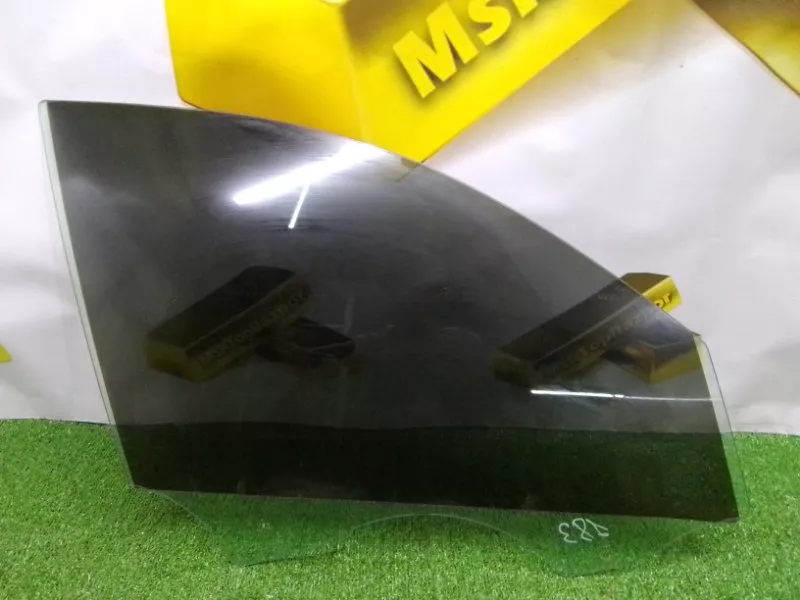 Стекло двери BMW 3-Series 2005 51337060264 E90, переднее правое