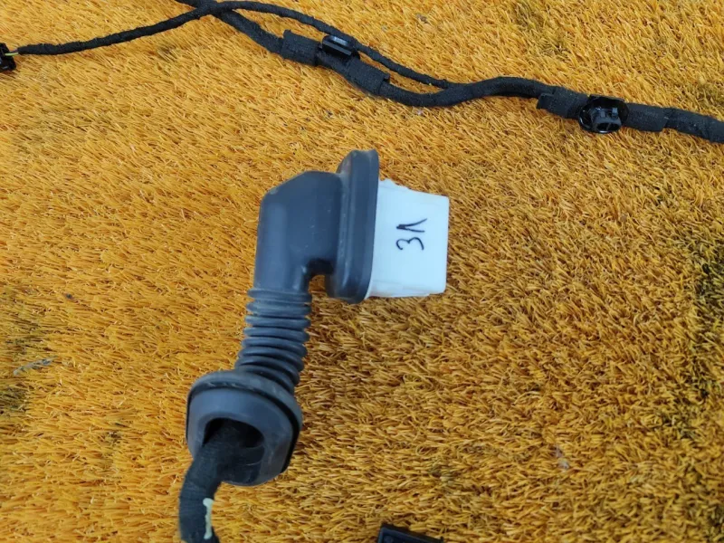 Проводка двери